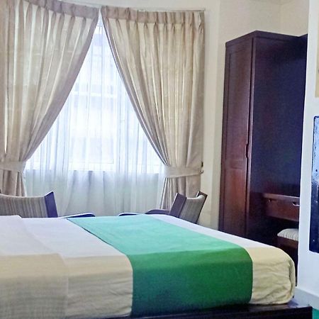 The Rock Hotel Nuwara Eliya Buitenkant foto