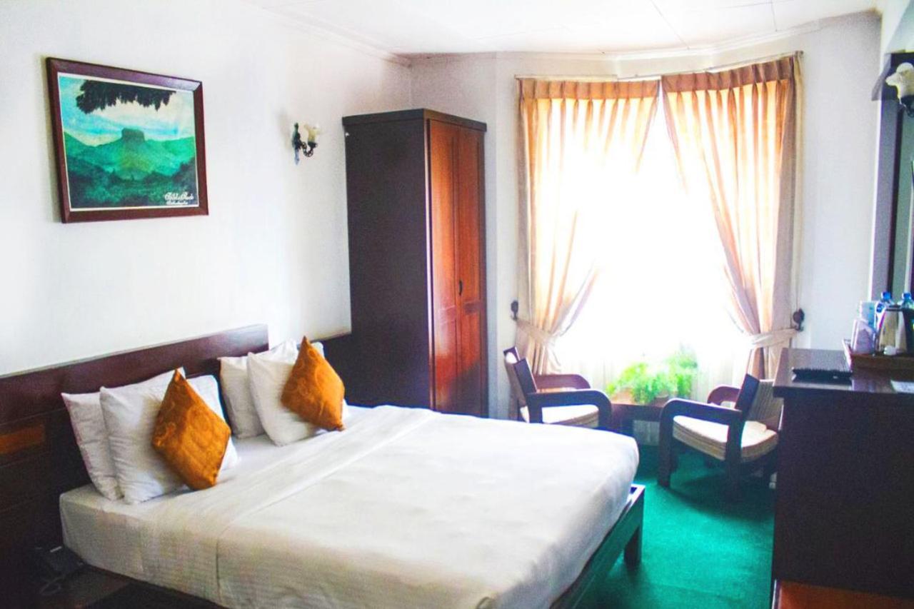 The Rock Hotel Nuwara Eliya Buitenkant foto