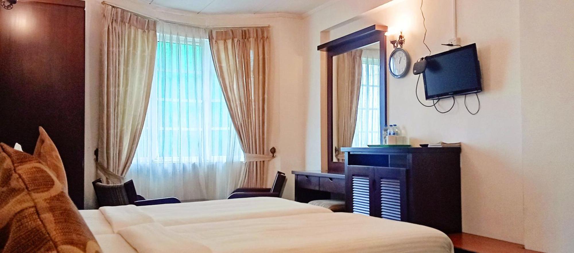 The Rock Hotel Nuwara Eliya Buitenkant foto