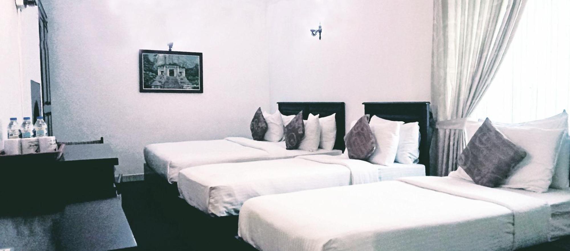 The Rock Hotel Nuwara Eliya Buitenkant foto