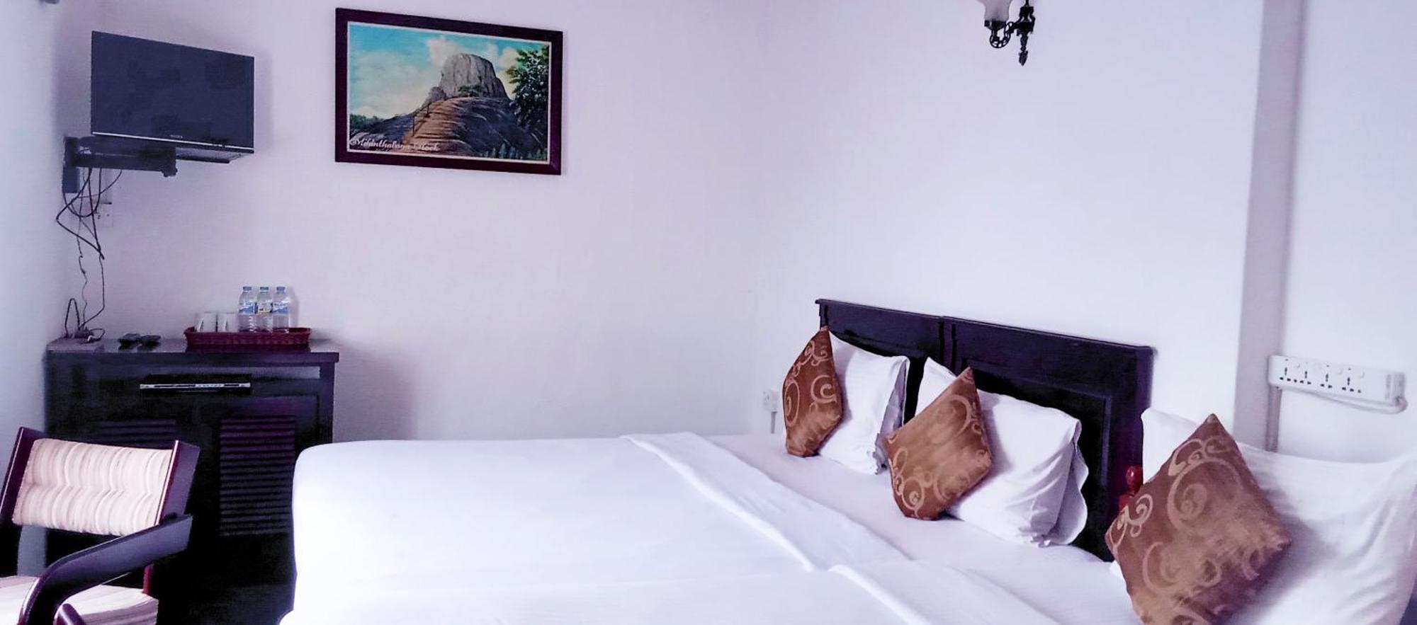 The Rock Hotel Nuwara Eliya Buitenkant foto